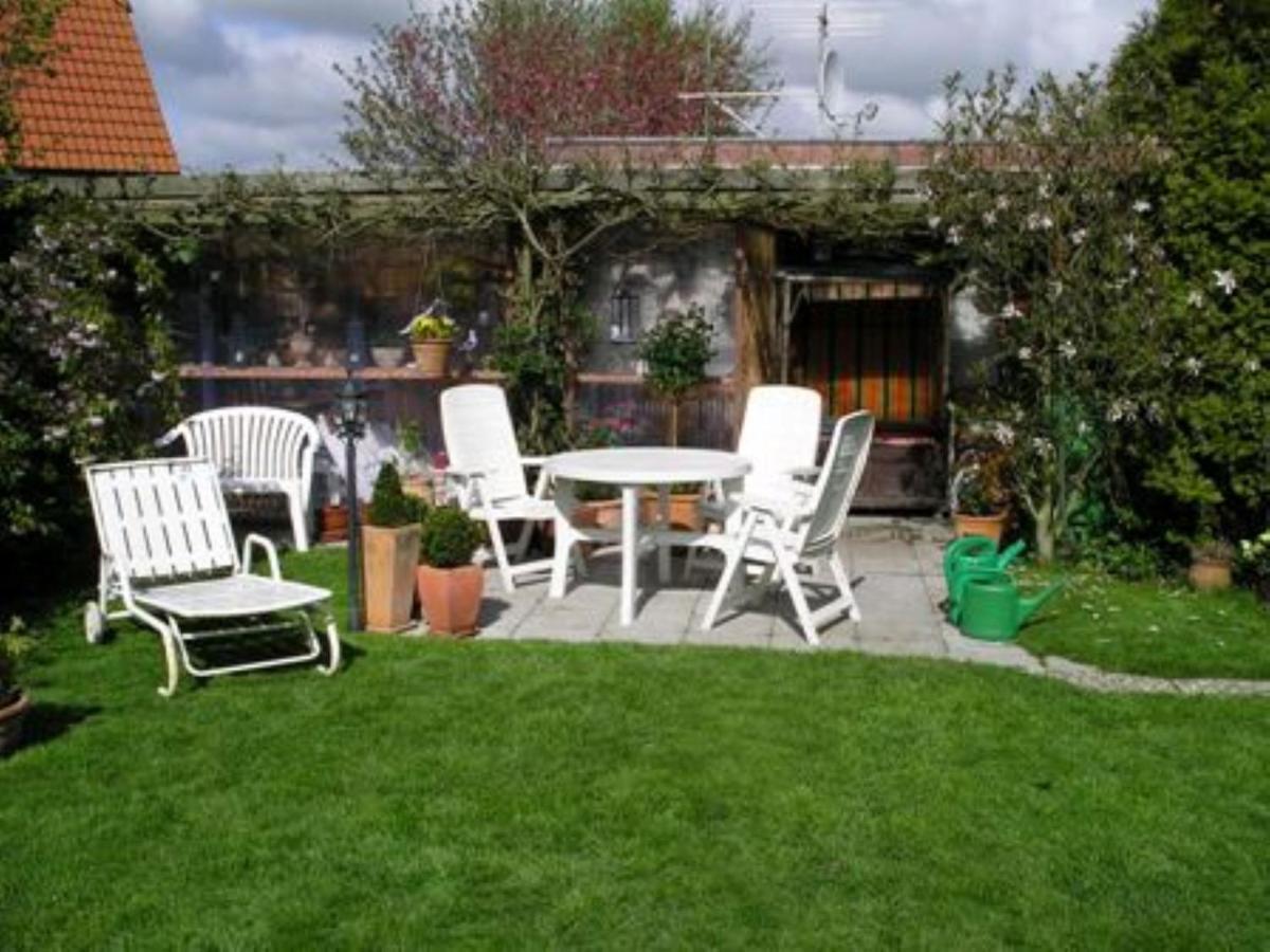 Haus Mit Lilie Und Rose Apartment Westerdeichstrich ภายนอก รูปภาพ